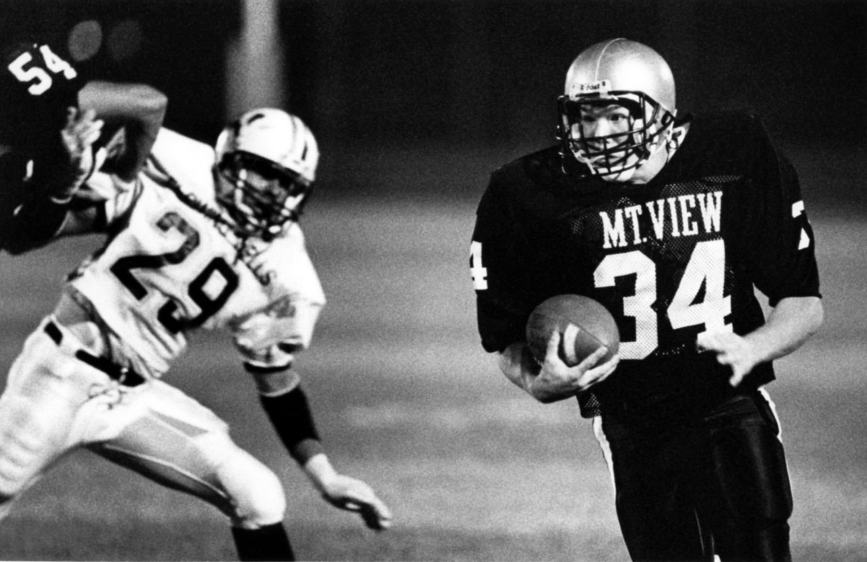 Mountain Veiw player #34 Kevin Schmidtke